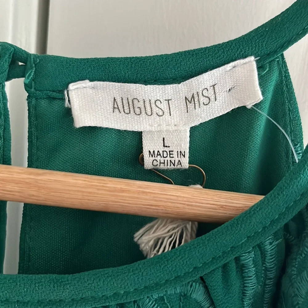 August Mist Stitch Fix Embroidered Sleeveless Gathered Neck Top Green Boho L - Picture 3 of 6